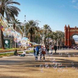 [스페인 여행] 바르셀로나 : 무계획 여행이 좋았던 이유/개선문/Arc de Triomf 썸네일
