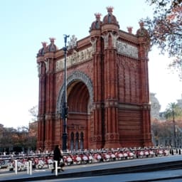 2018 스페인 여행 - 바르셀로나 개선문 썸네일